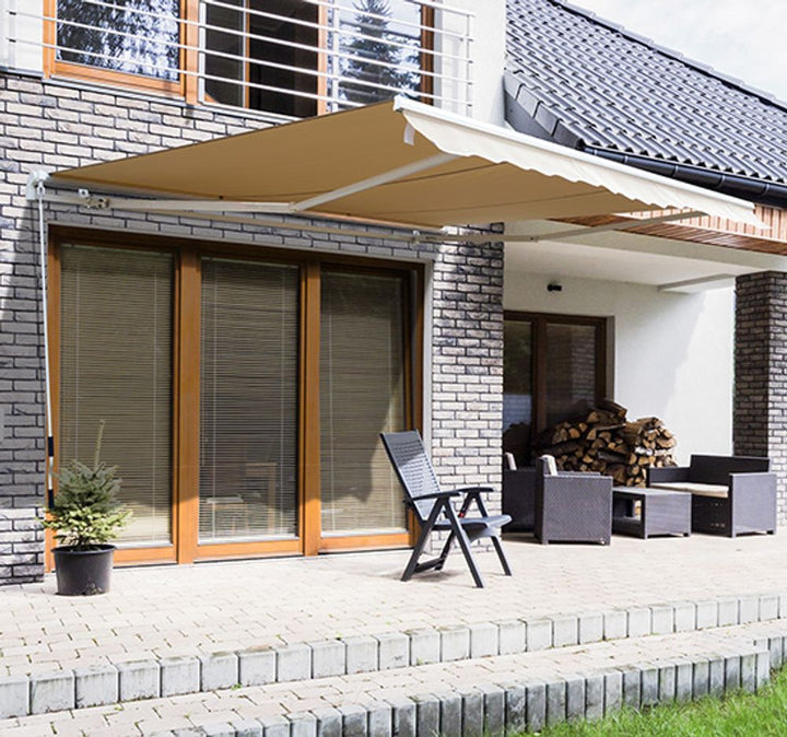 Manual Retractable Awning, size (m x .m)